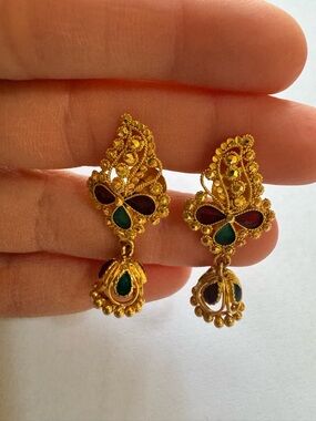 Handcrafted 22kt gold earrings
